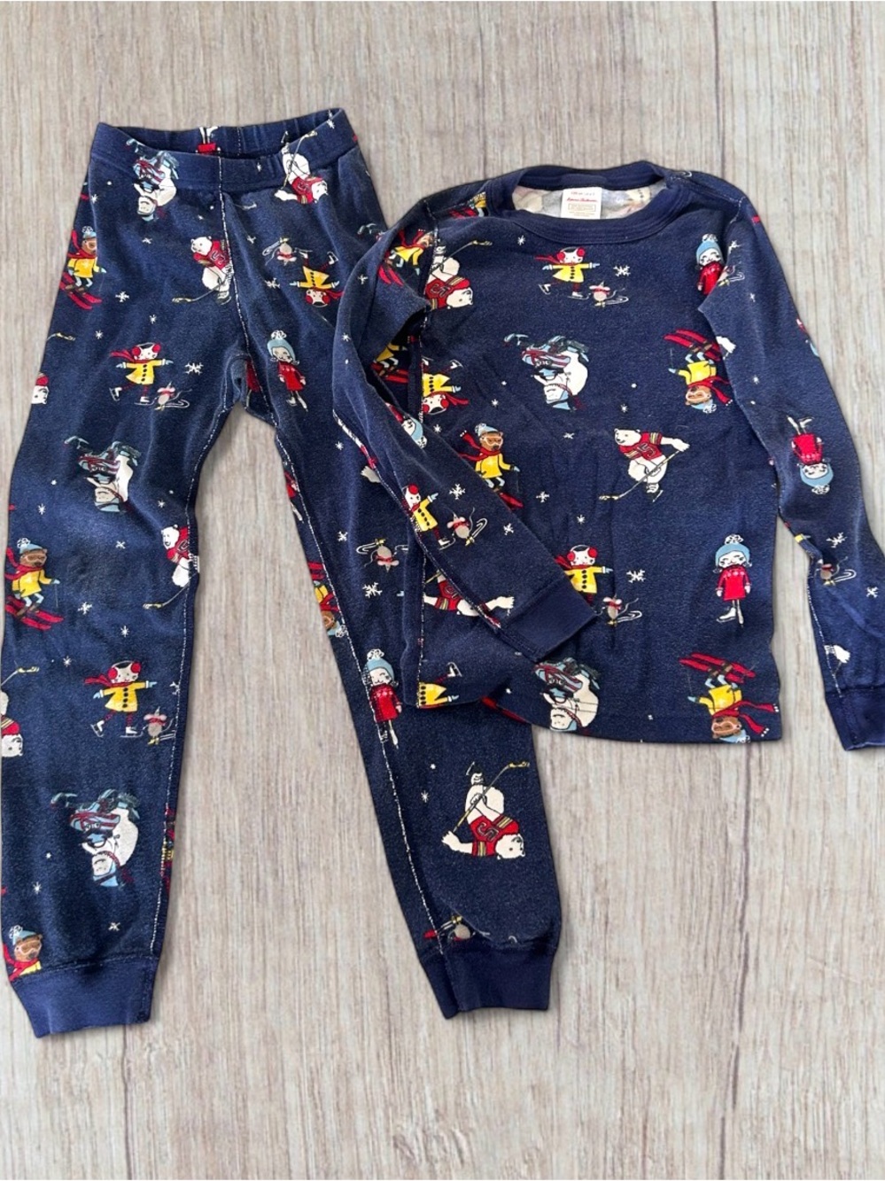 6-7 Hanna Andersson Winter Animal Pj Set